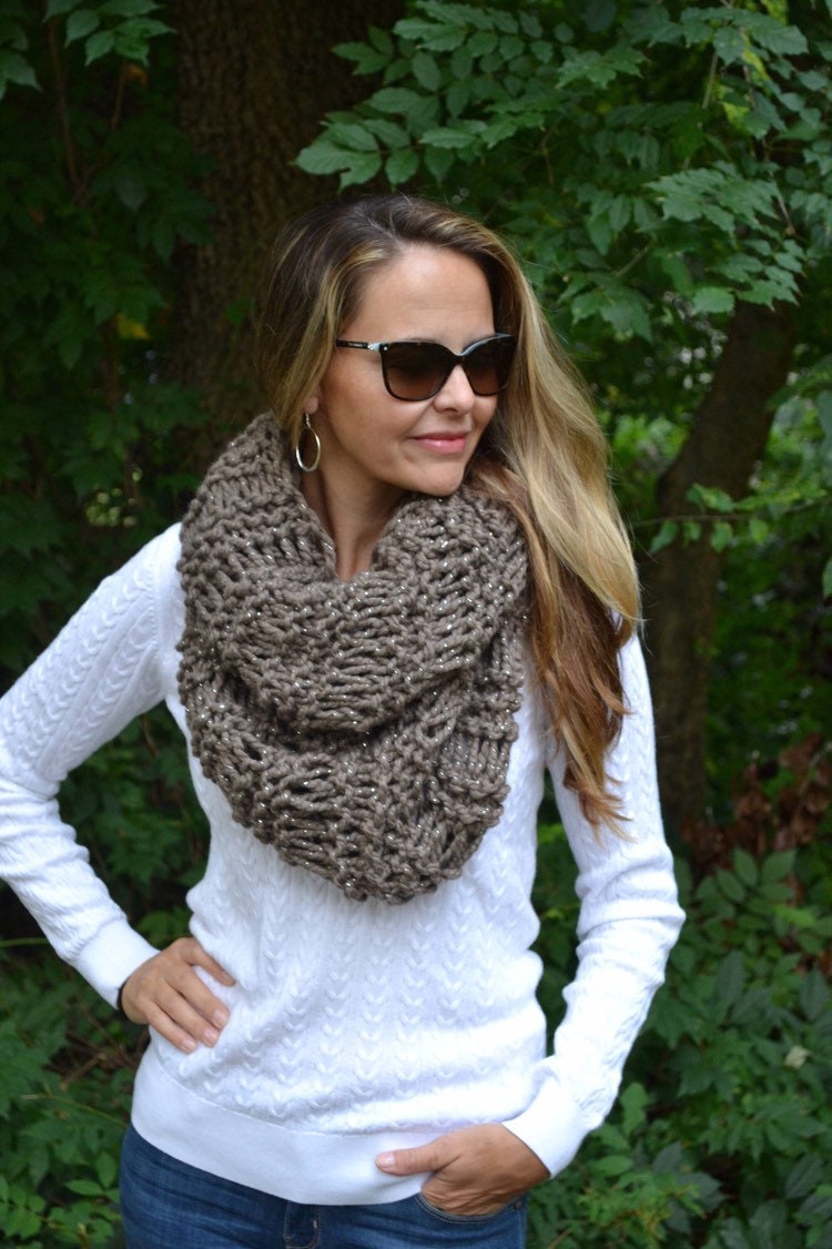 DIY KNITTING PATTERN Raleigh Oversized Cowl, Warm Knitted Scarf, Hand Knitted Women's Oversized Boho Scarf, Easy Knit Snood, Neck Warmer