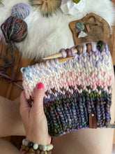 Load image into Gallery viewer, DIY Knitting Pattern Midsummer Dreams Luxury Beanie Hat