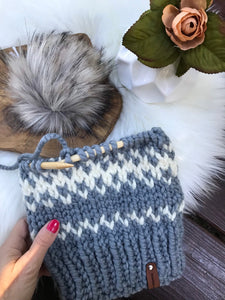 KNITTING PATTERN Luxury Beanie Hat, knit hat pattern, Women's Toque pattern, luxury wool knit hat, knit cap pattern, beanie pattern