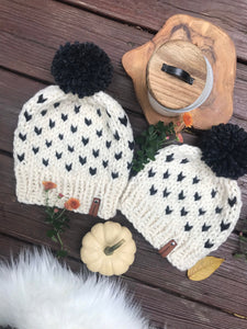Handmade Knitted Women's Kids Mommy & Me Chunky Classic Heart Print Fair Isle Pom Pom Beanie Hat Cap Ivory Black
