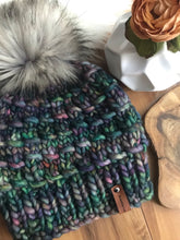 Load image into Gallery viewer, Five Points Luxury Beanie Hat Knitting KIT
